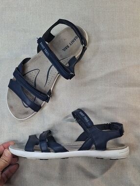 Banff Trail Navy Blue Strappy Athletic Hiking Sandals Size 9 US / 39 EUR